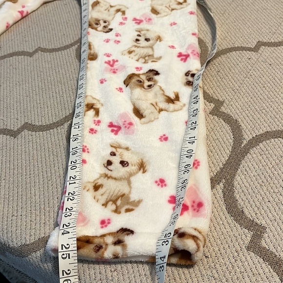 Puppies & paws furry lounge/ pajama Set - Picture 15 of 16